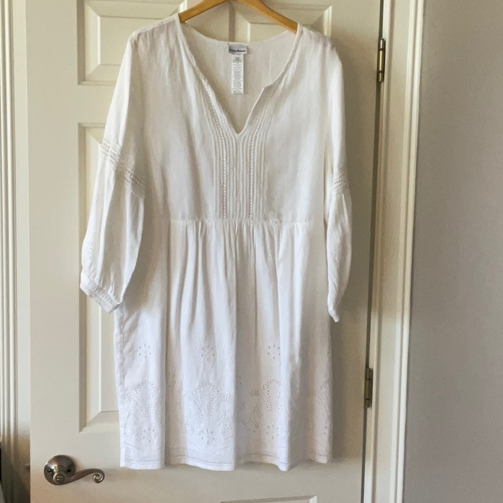 Tommy Bahama Linen Dress with Eyelet Detailing